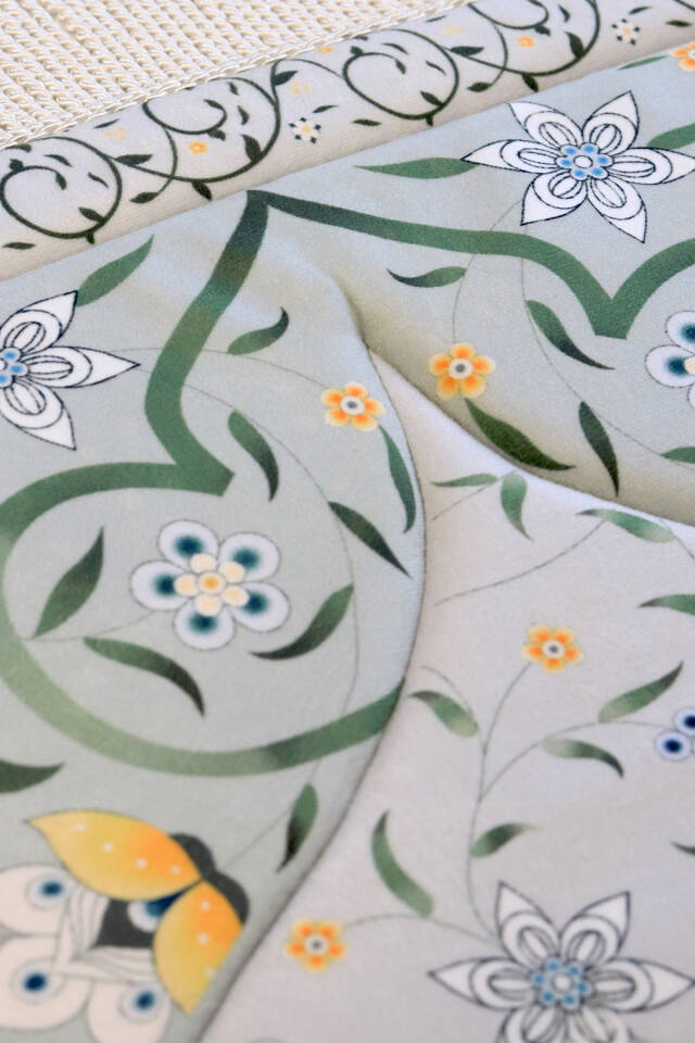 سجادة صلاة إسفنجية مبطنة باللون الرمادي - 3