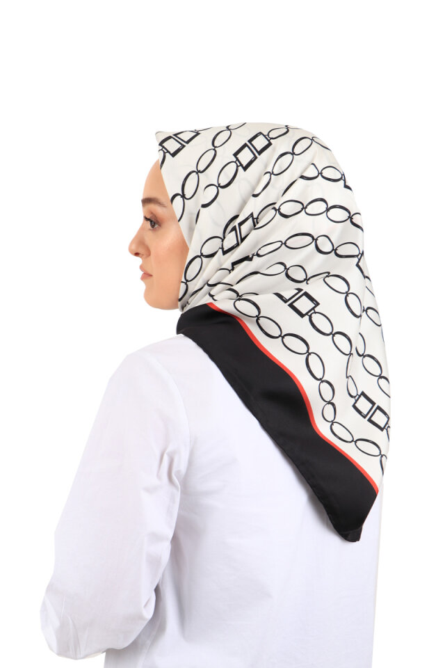 وشاح مربع حرير من التويل بنمط سلسلة أسود إكرو 