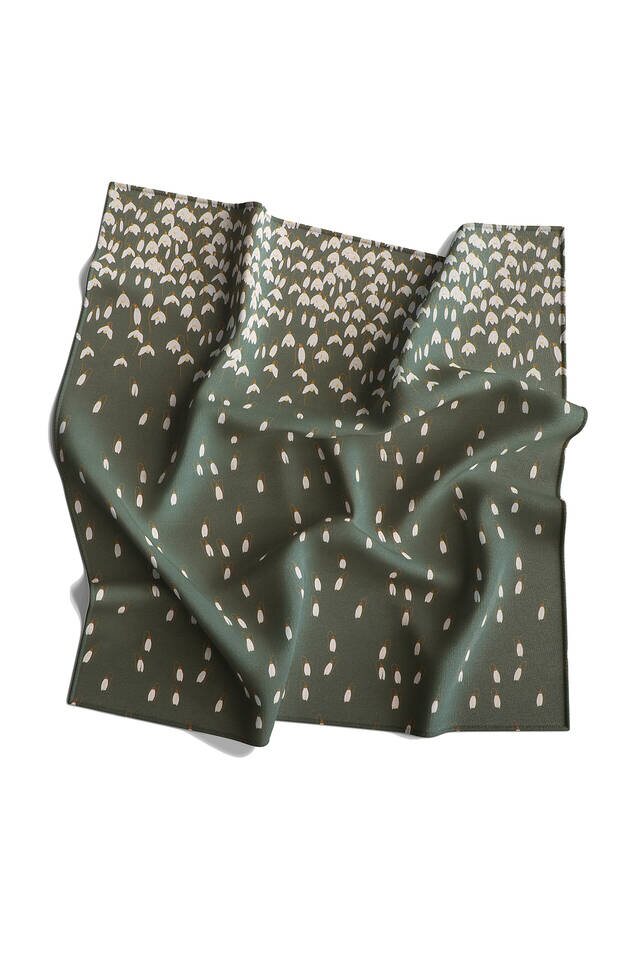 وشاح مربع من الحرير بلون الكاكي - 4