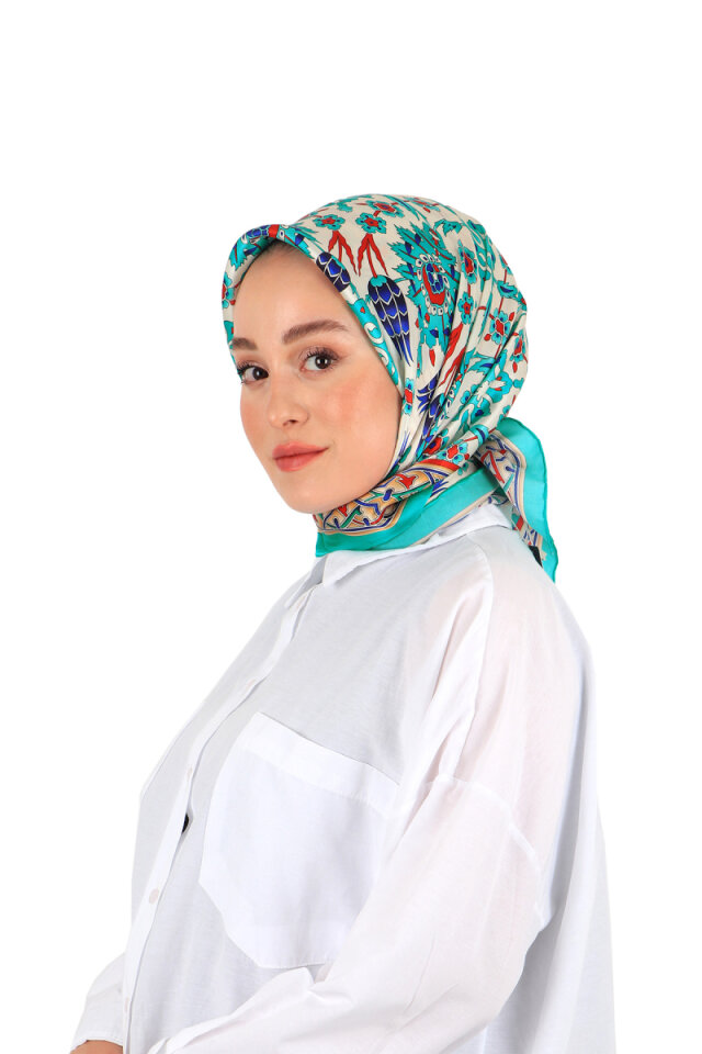 وشاح مربع من الحرير بنمط الخزامى باللون الأحمر والأخضر 