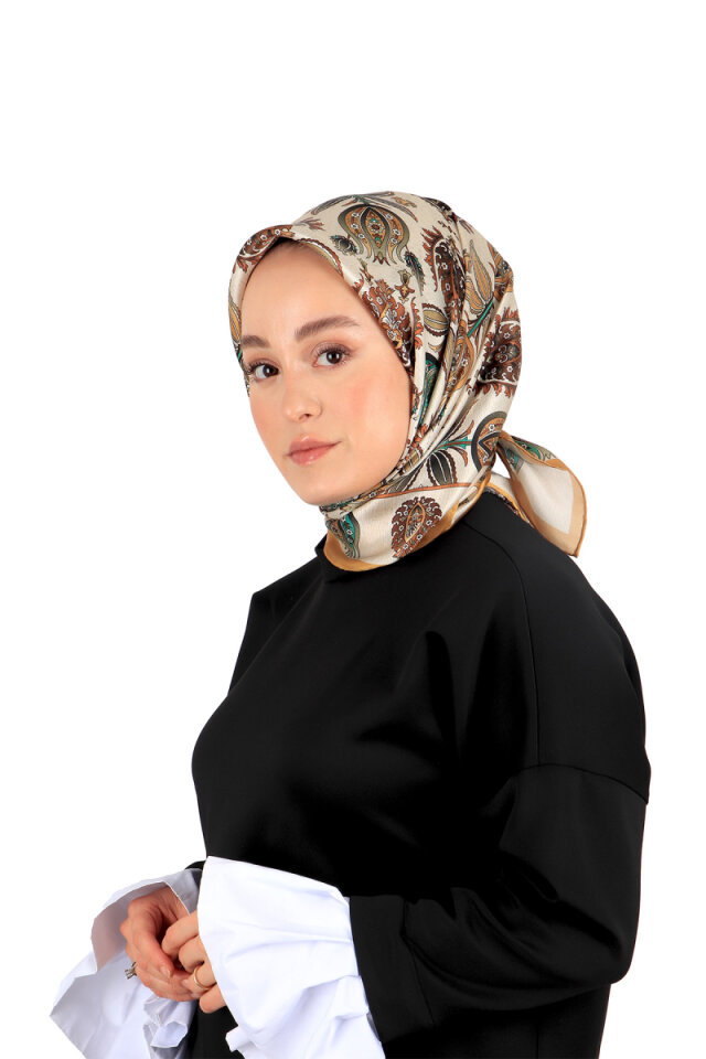 وشاح مربع من الحرير بنمط الخردل إزنيق - 1