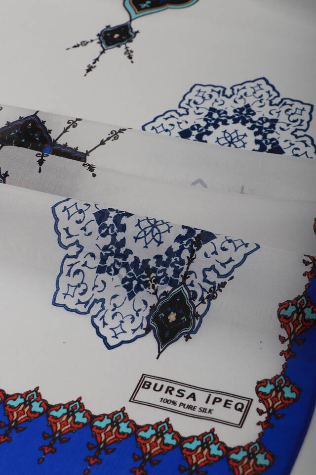 فولار حرير الفوال من ساكس سو باللون الأخضر - 3