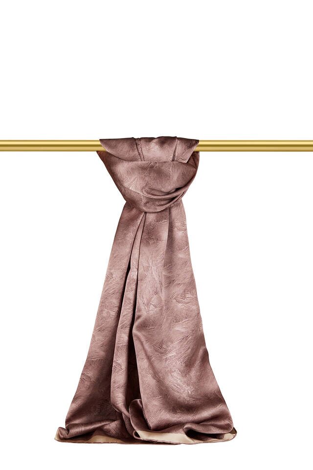 وشاح حريري بنمط فرشاة البودرة 