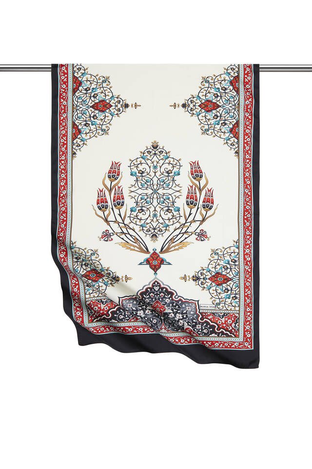 الشمعدان الأسود الأحمر نمط واسع حريري الفولار 