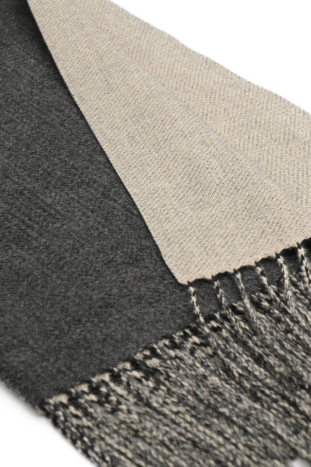 شال شتوي ذو وجهين كريمي أنثراسايت - 4