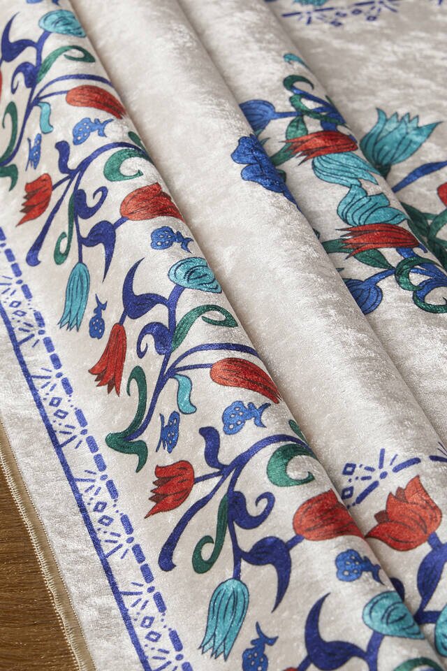 سجادة صلاة من المخمل الأبيض - 2