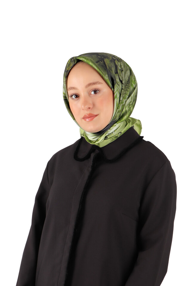 وشاح مربع من الحرير بنمط الحزام الأخضر - 1