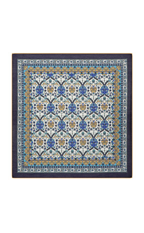 وشاح مربع ناعم بنمط التوليب الذهبي 