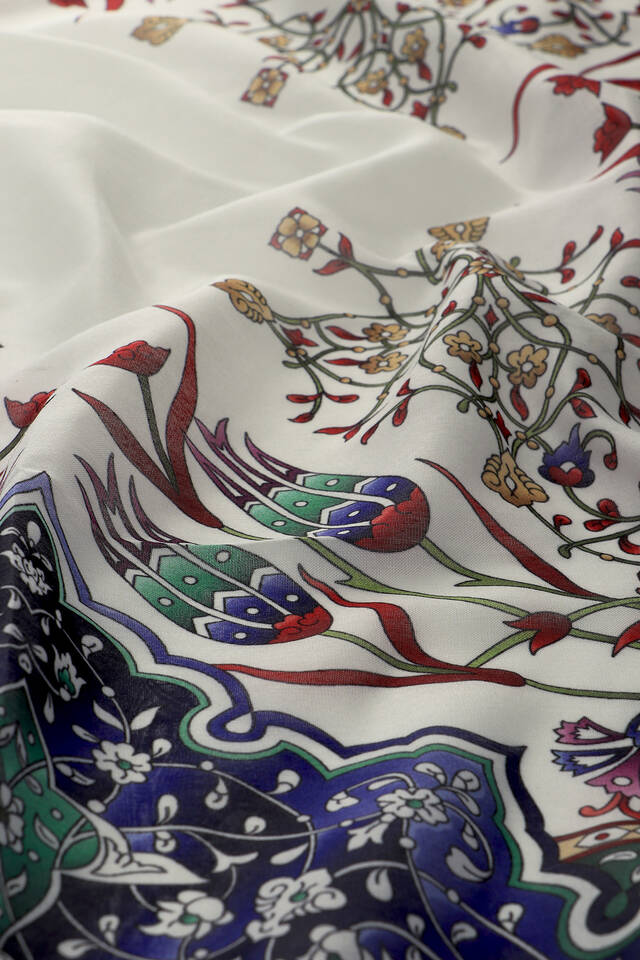 بورجوندي شمعدان توليب نمط وشاح مربع ناعم - 3