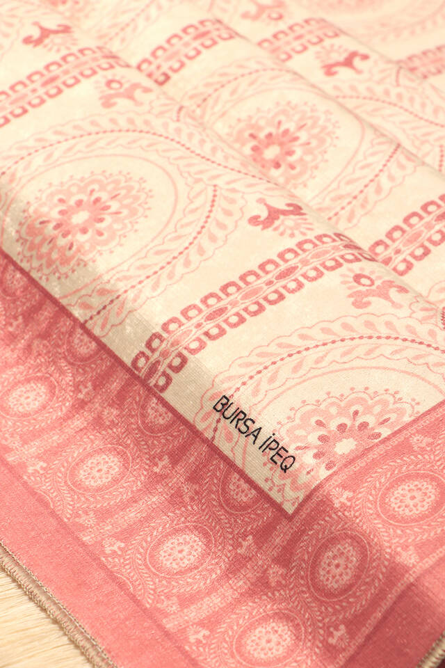 سجادة صلاة مخملية ناعمة - 2