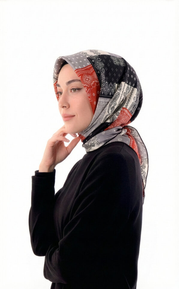 وشاح حريري أسود بنقشة مرقعة - Bursa İpek