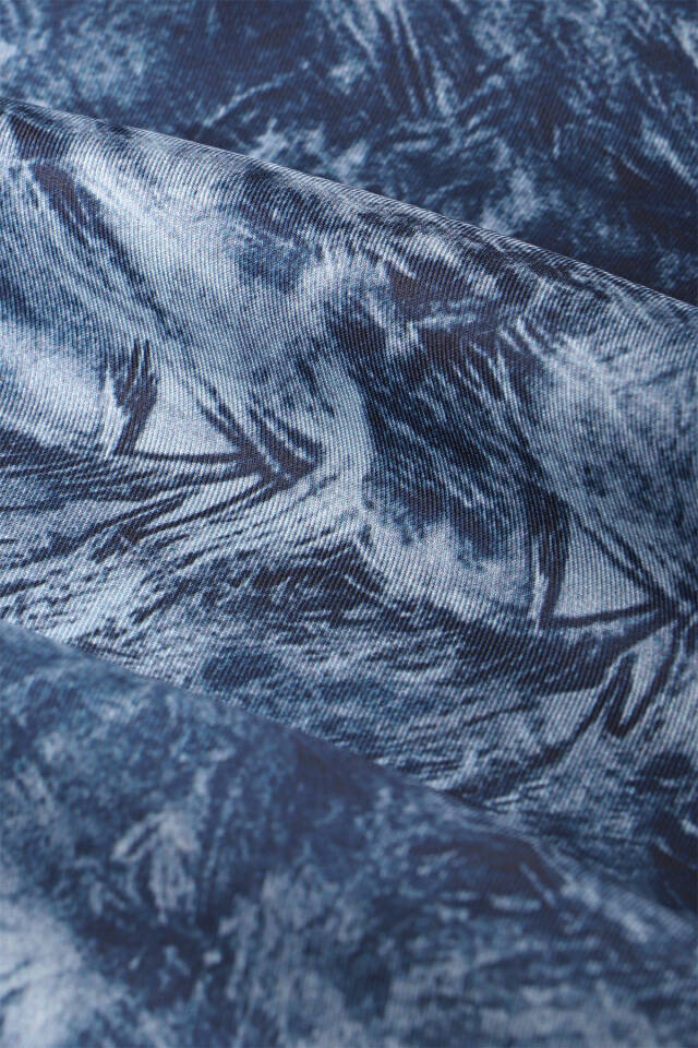 شال حرير مائل بنقشة فرشاة باللون الأزرق الداكن - 5