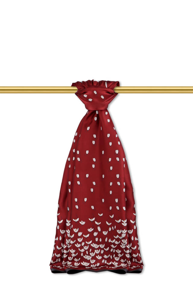 شال حرير تويل بنقشة زهرة الثلج باللون العنابي 