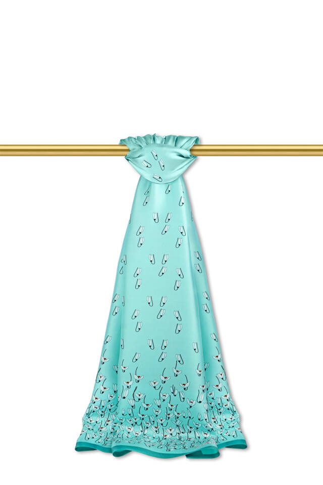 شال حرير مائل بنقشة زهرة الثلج النعناعية 