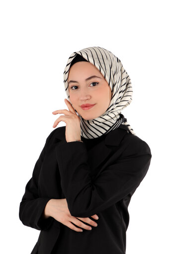 وشاح حريري سورا بنمط ديلا إيكرو 