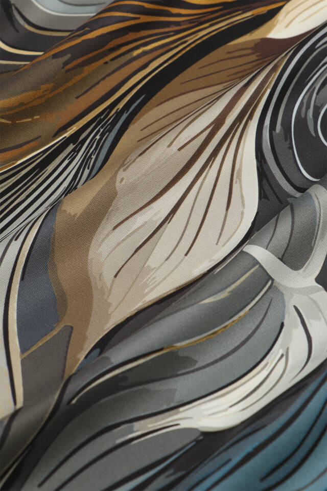 وشاح حريري منقوش بنقشة أريا النعناعية - 3