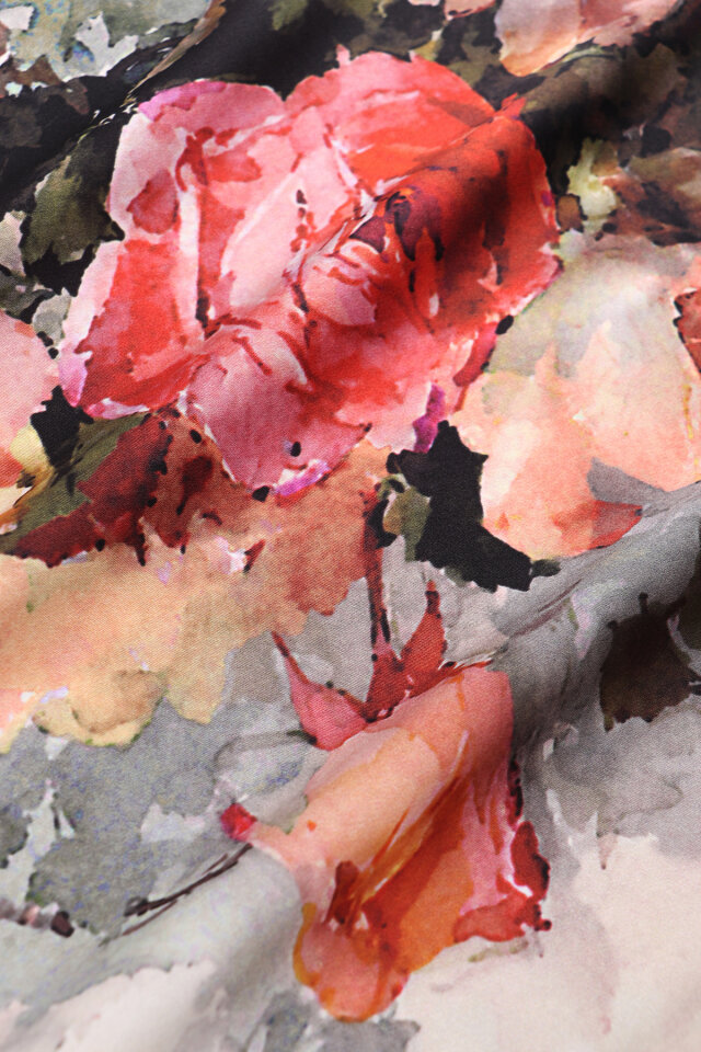 وشاح حرير سورا بنقشة الكاميليا الرمادية - 4