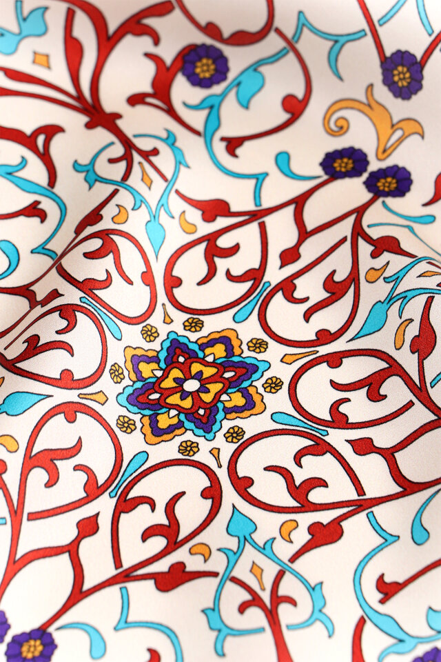 وشاح حرير سورا بنقشة اللبلاب الأرجواني - 4