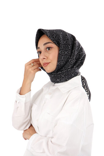 وشاح حريري منقوش بنقشة حلم أسود 