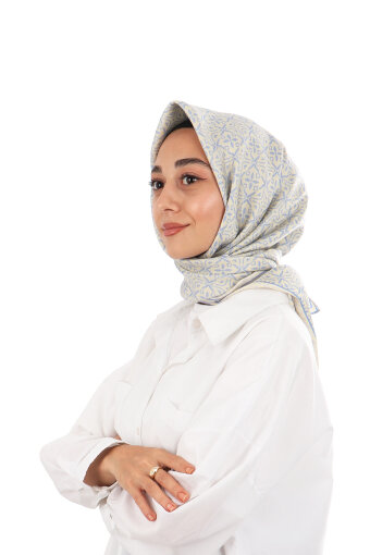 وشاح حريري منقوش بنقشة الحلم الأزرق 