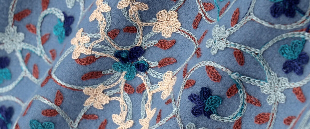 Kışlık Şal Modelleri: Soğuk Günlerde Şıklık ve Konfor