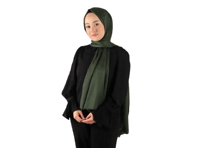 Kış aylarında Eşarp ve Şal Kombinleri ile Şıklığınızı Tamamlayın