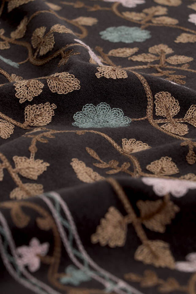 Anthracite Embroidered Winter Shawl - 4