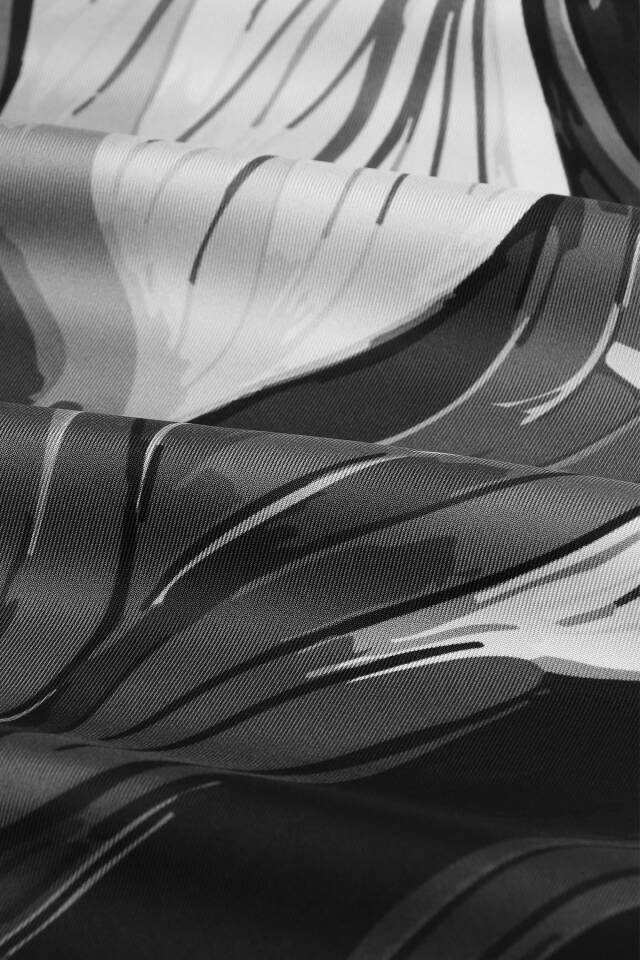 Black Arya Pattern Twill Silk Scarf - 3