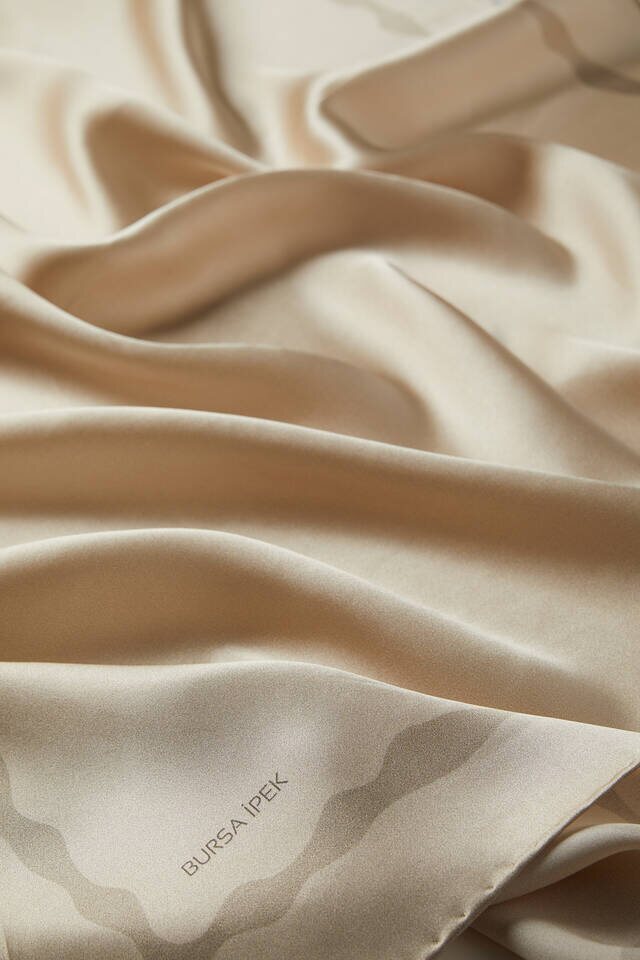 Beige Border Water Wave Silk Square Scarf - 3