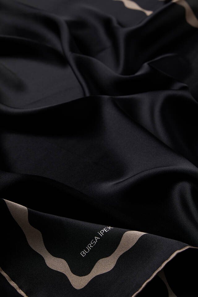 Black Border Water Wave Silk Square Scarf - 3
