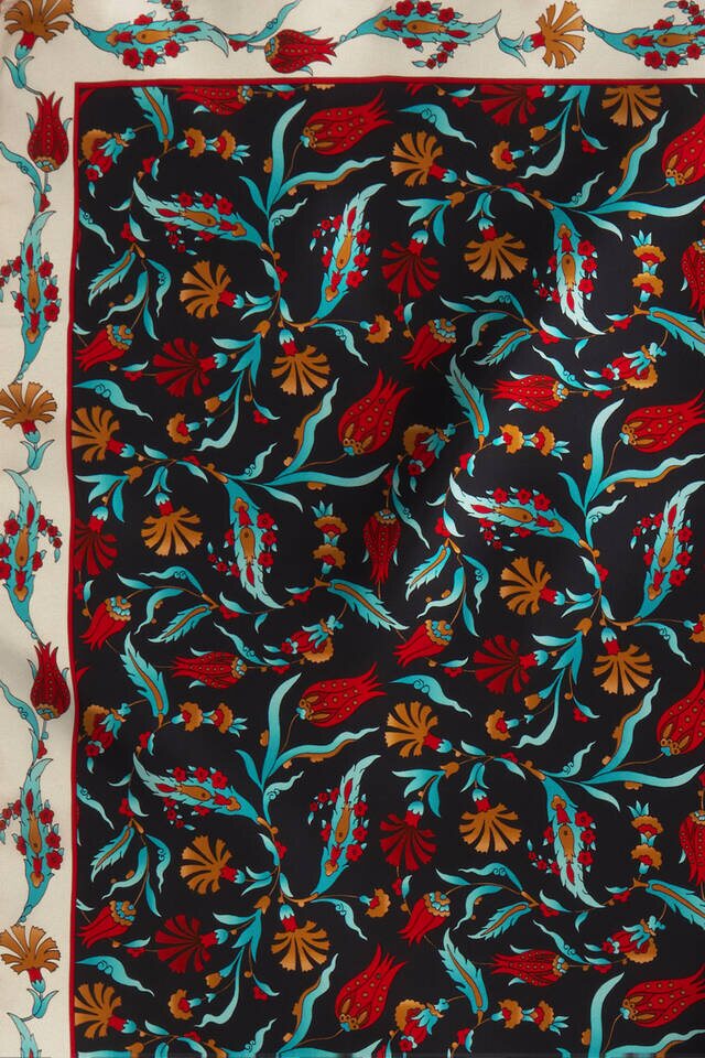 Black Ecru Carnation Tulip Pattern Silk Square Scarf - 4