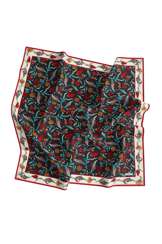 Black Ecru Carnation Tulip Pattern Silk Square Scarf - 3