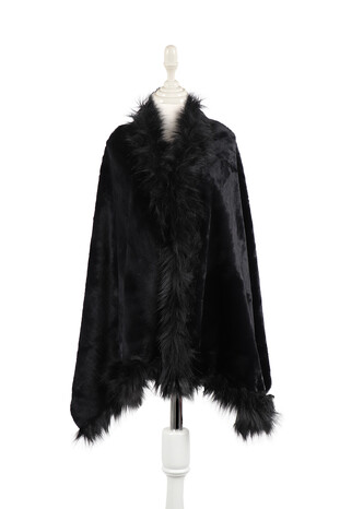 Black Fur Shoulder Shawl 
