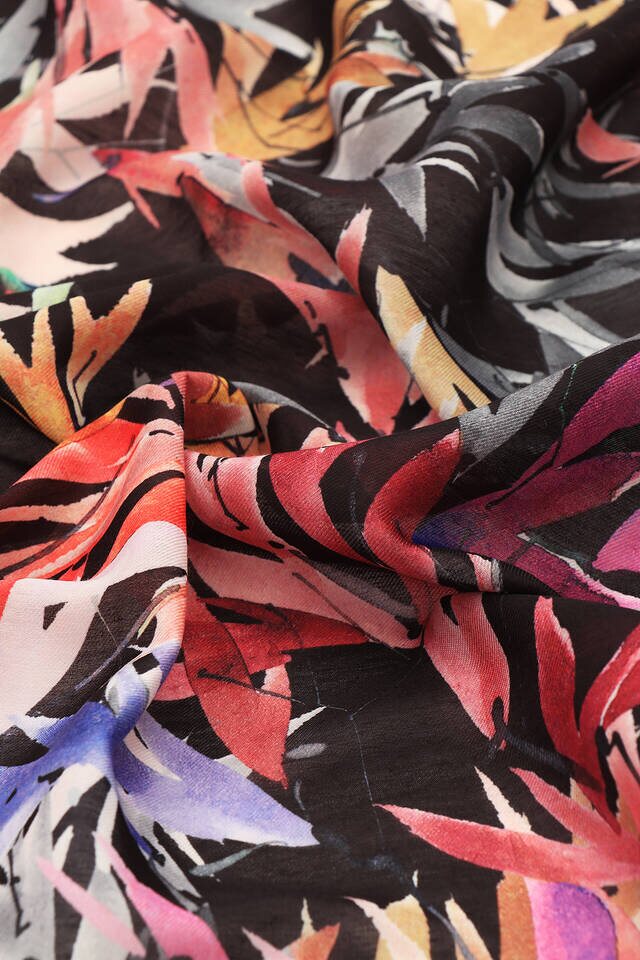 Black Leaf Pattern Soft Square Scarf - 3