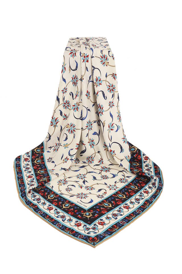 Black Wildflower Pattern Silky Square Scarf - 3