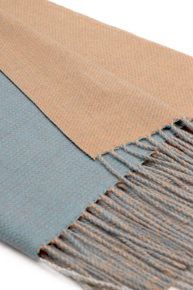 Blue Beige Double Sided Winter Shawl - 4