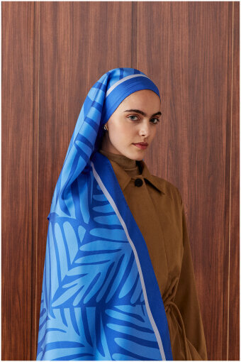 Blue Crop Pattern Twill Silk Scarf 