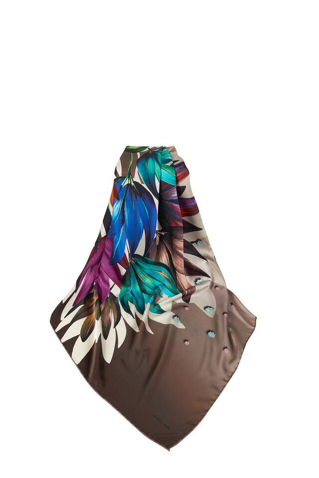 Brown Diamond Pattern Silky Square Scarf - 3