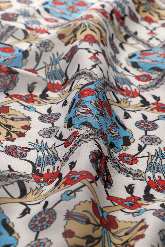 Burgundy Tile Tulip Pattern Soft Square Scarf - 3