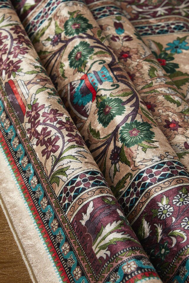 Camel Kadife Halı Seccade - 2