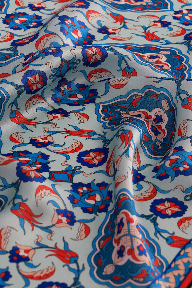 Turkuaz Kırmızı Çini Lale Desen İpek Mendil - 3