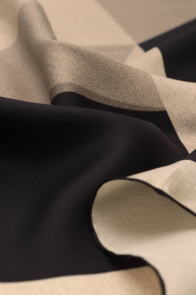 Cream Black Geometric Pattern Twill Silk Square Scarf - 3