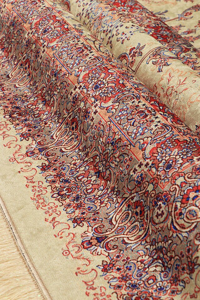 Cream Velvet Carpet Prayer Rug - 2