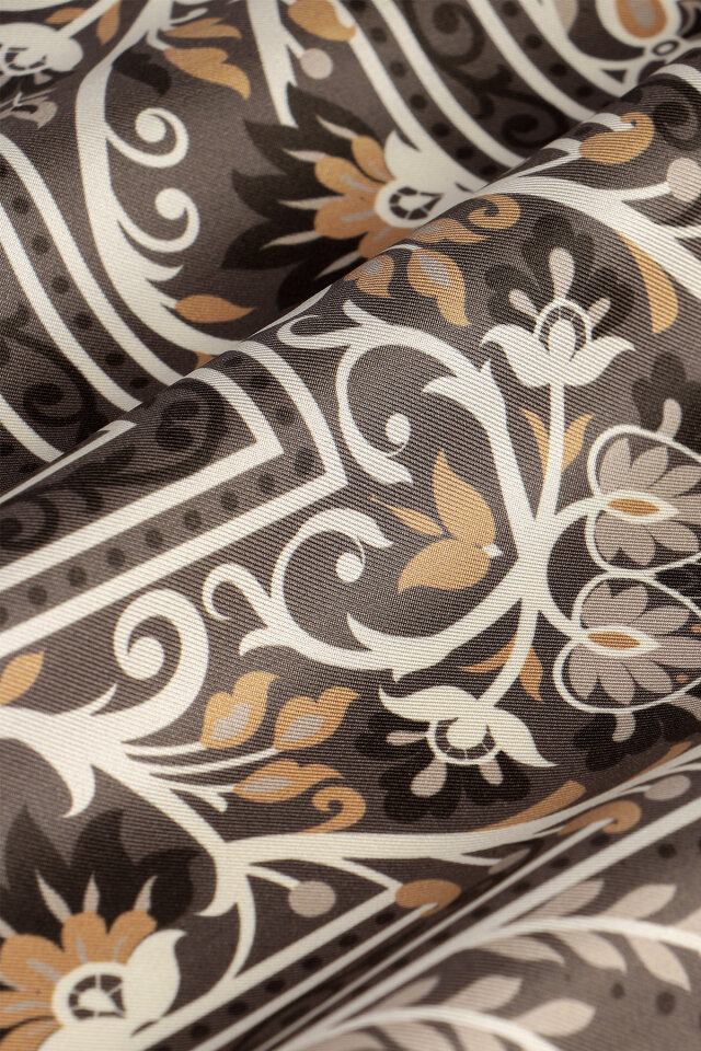 Dark Stone Crown Pattern Twill Silk Scarf - 3