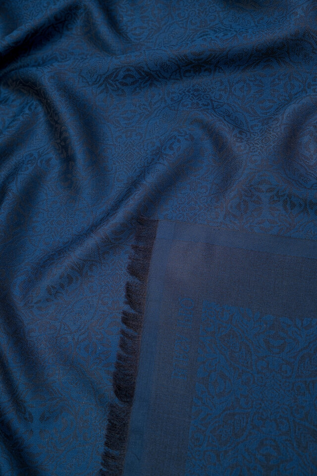 Gece Mavi Damask Desen Jakarlı İpek Şal - 3