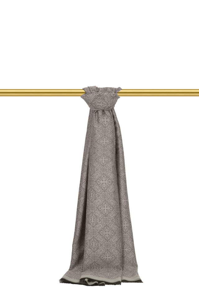 Gri Damask Desen Jakarlı İpek Şal 