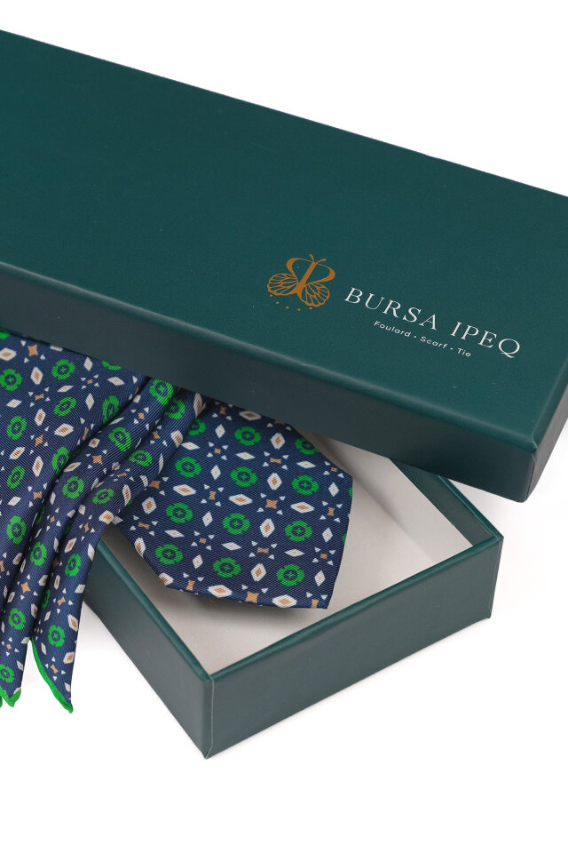 Lacivert Desenli İpek Kravat Takımı - 4