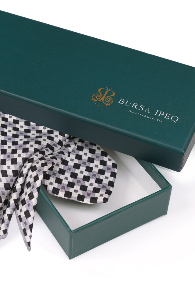 Siyah Desenli İpek Kravat Takımı - 4