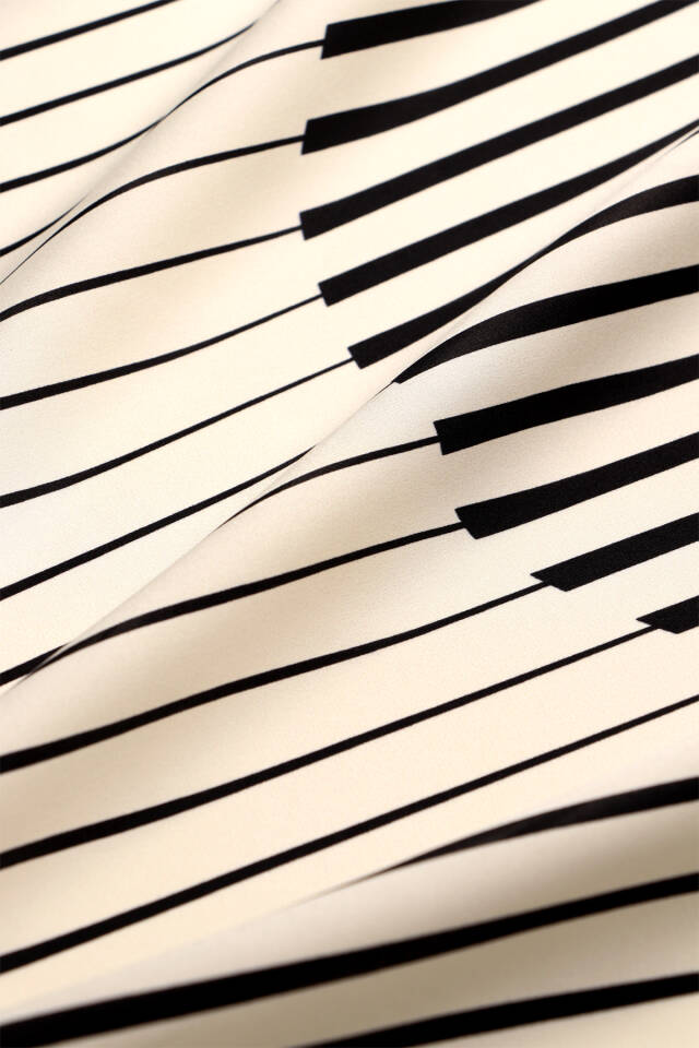 Ekru Dila Desen Sura İpek Eşarp - 3