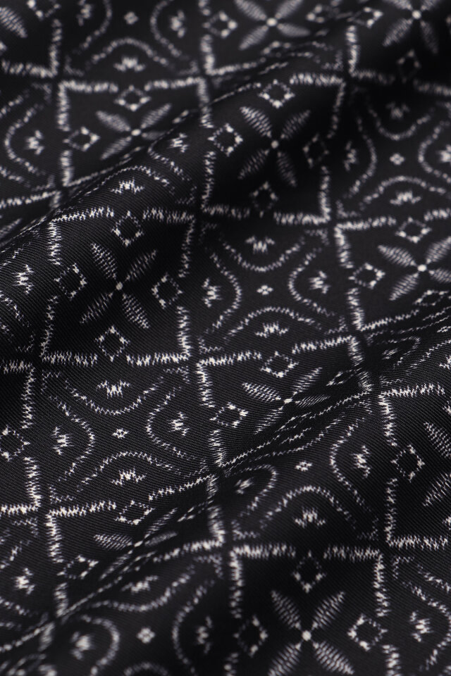 Black Dream Pattern Twill Silk Scarf - 4